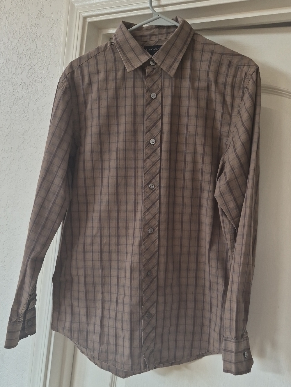 Banana Republic 100% Cotton, Long Sleeve Button Up Shirt Sz 14-14 1/2 Small